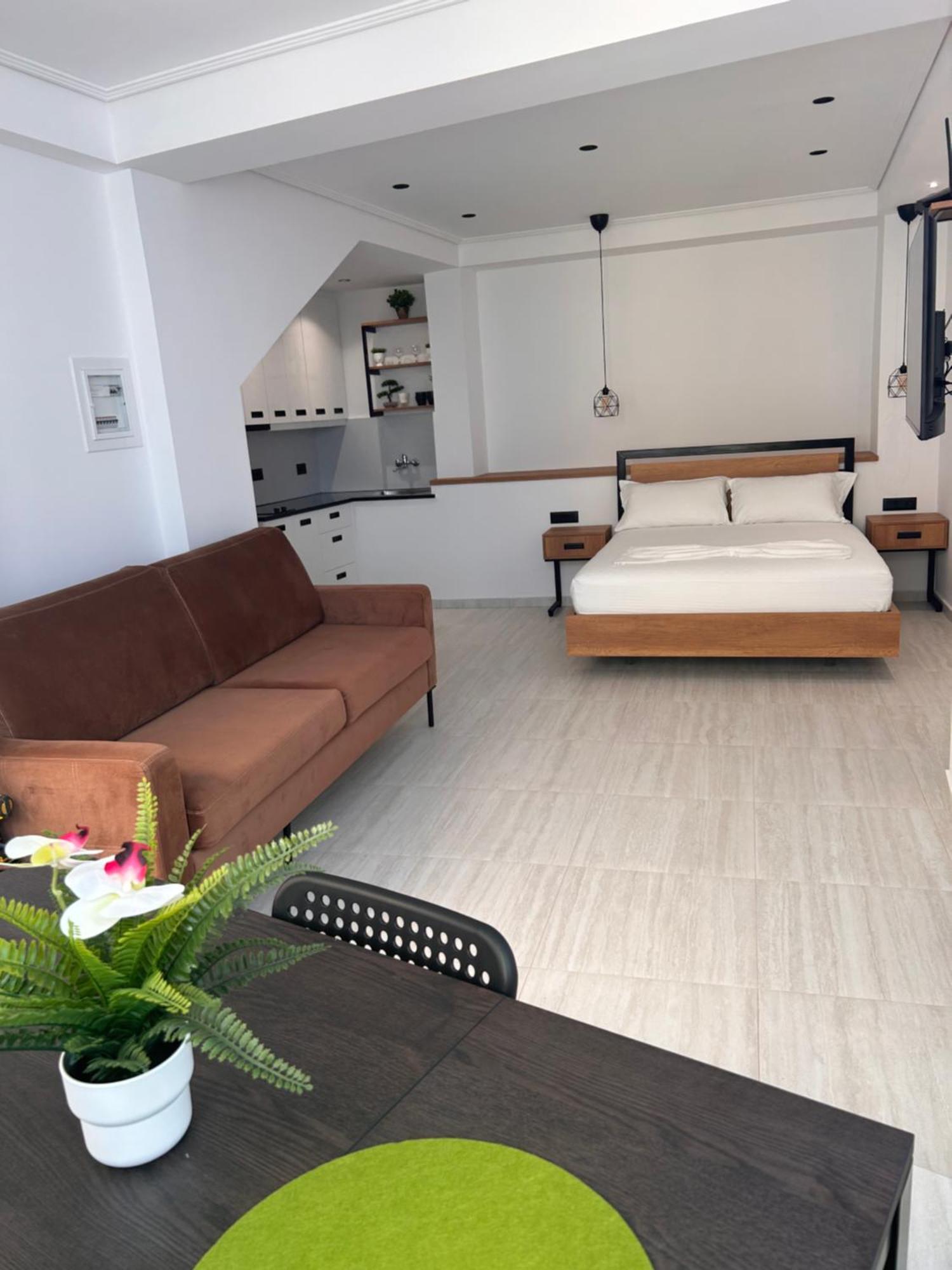 Crown Apartment Sarande Luaran gambar
