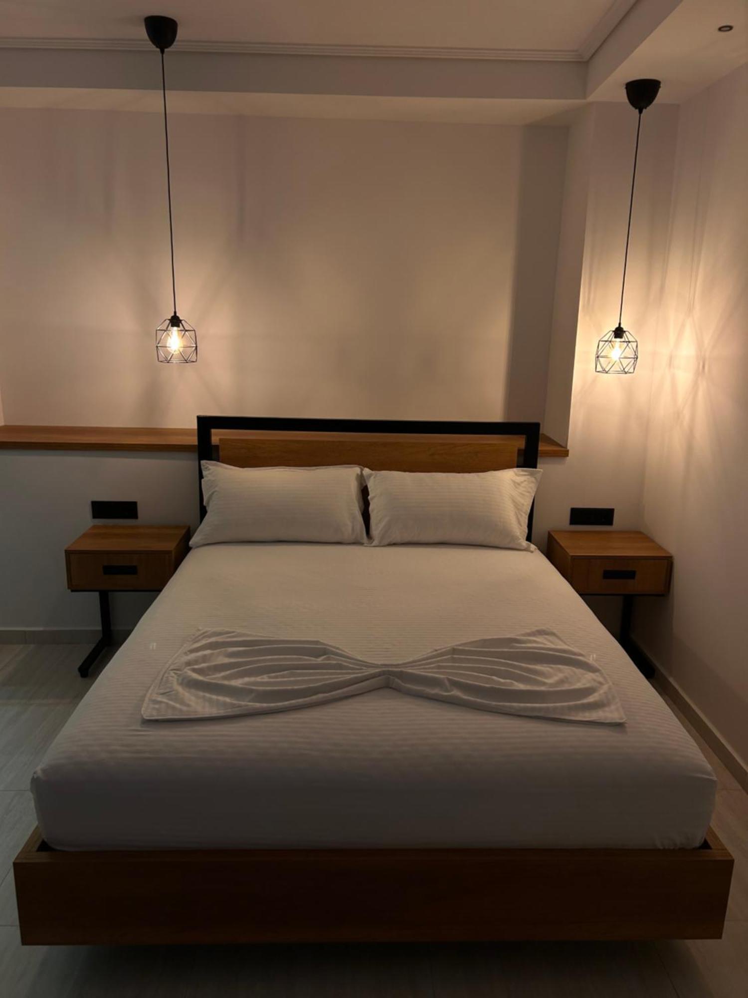 Crown Apartment Sarande Luaran gambar