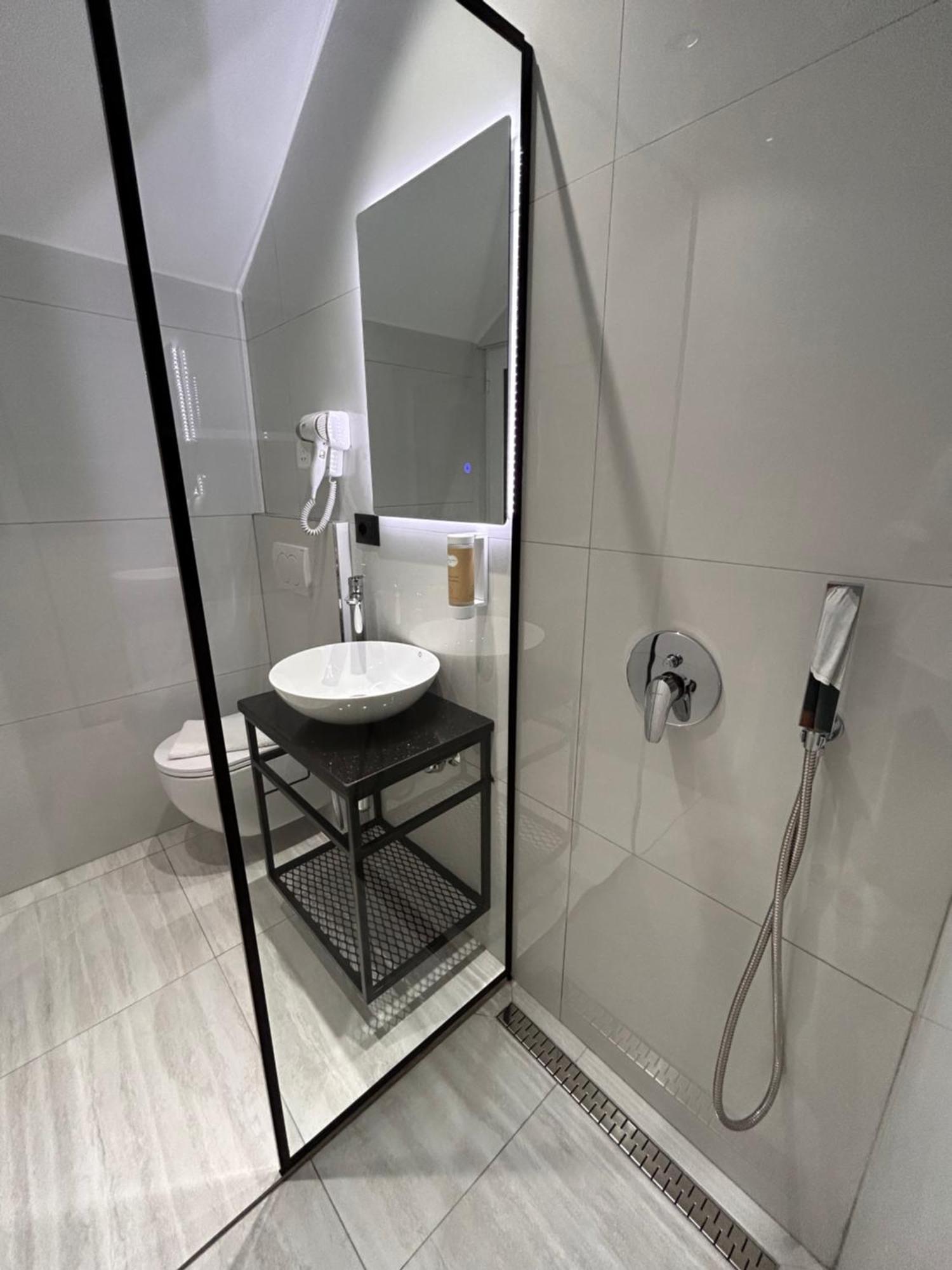 Crown Apartment Sarande Luaran gambar