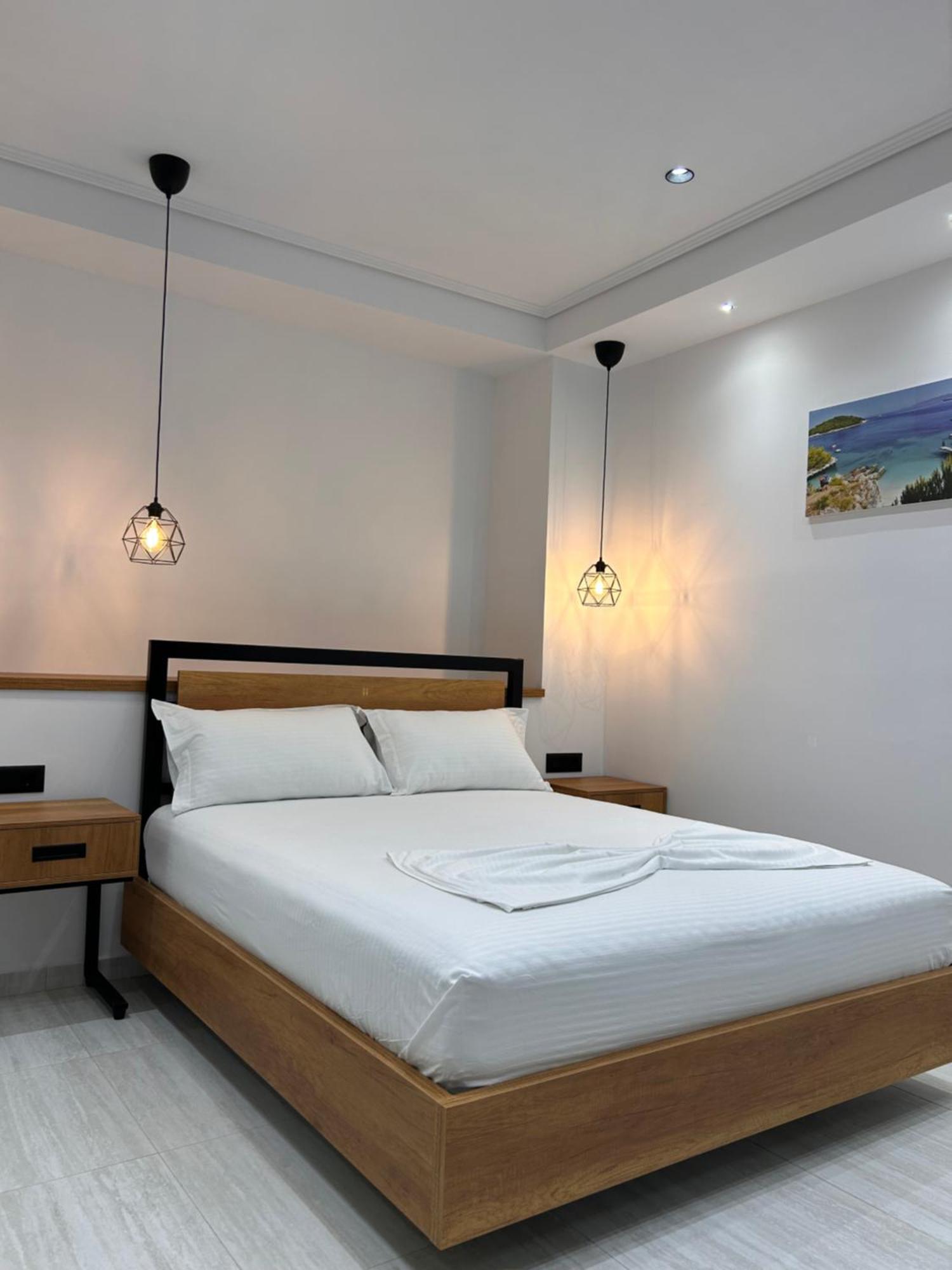 Crown Apartment Sarande Luaran gambar